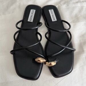 Steve Madden Toe Ring Sandals